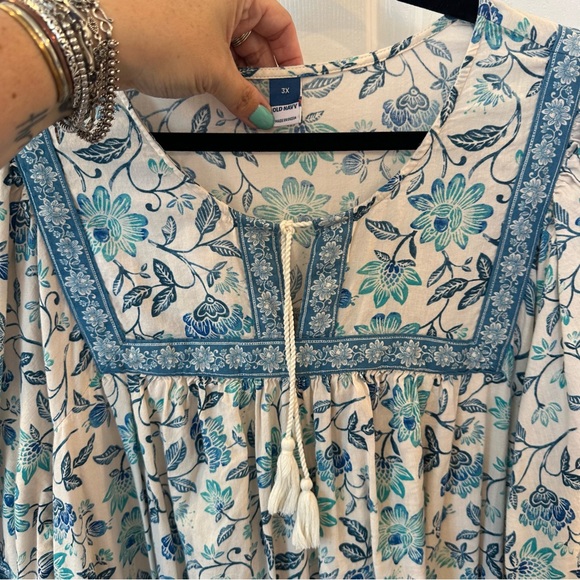 EUC Floral Bohemian Dress in Blue and Cream - Picture 4 of 6